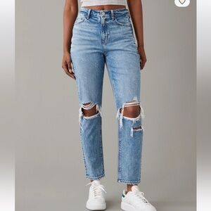 AE Light Blue  High-Rise Striged  Ripped Mom Jeans Size 6 Excellent Condition